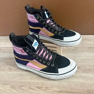 Vans MTE HydroGuard 360 Men’s Size 7, Womens Size 8.5 Shoes in Pink/Purple/Black